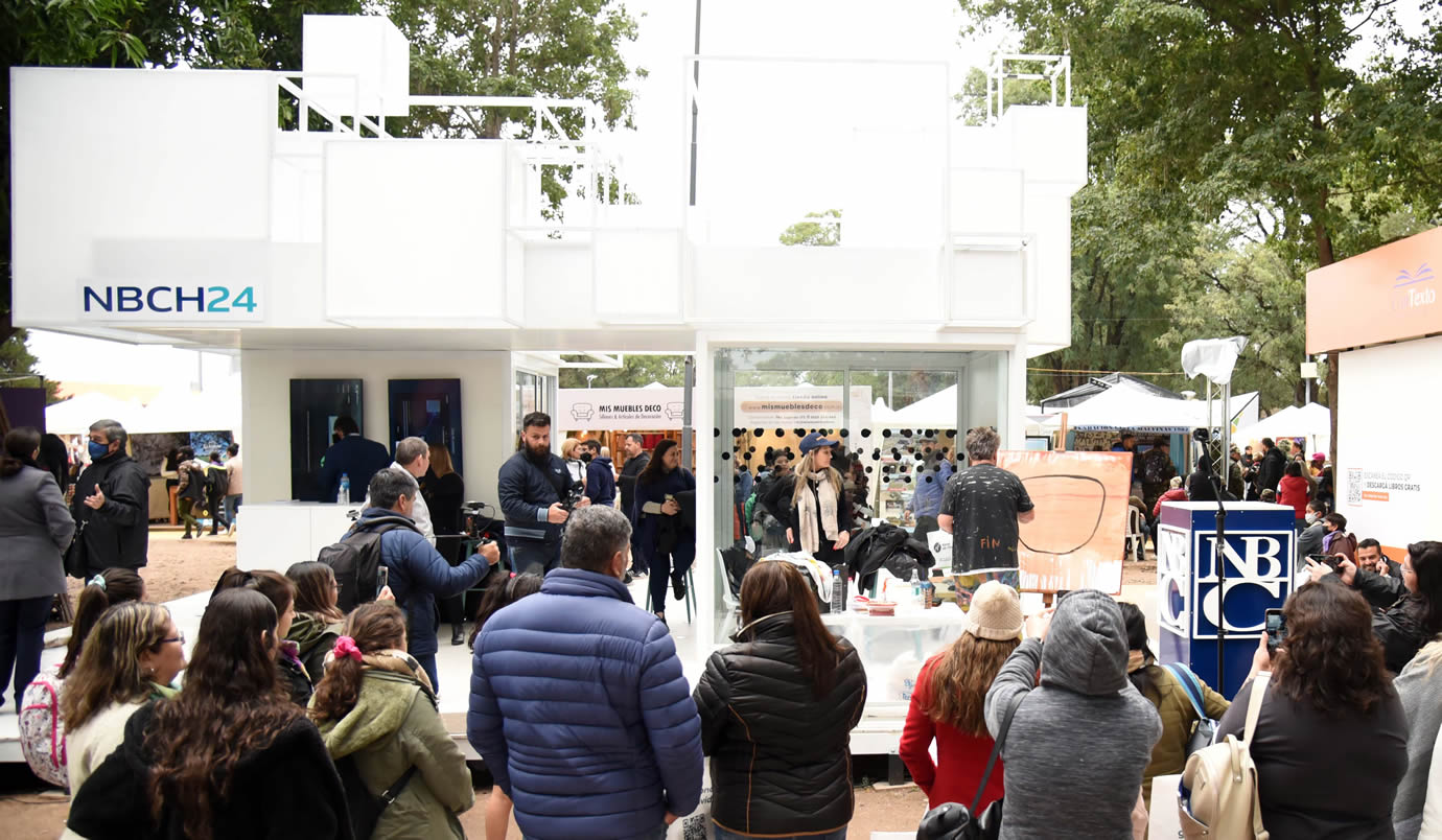 La experiencia digital NBCH24 se muestra en la Bienal de Esculturas