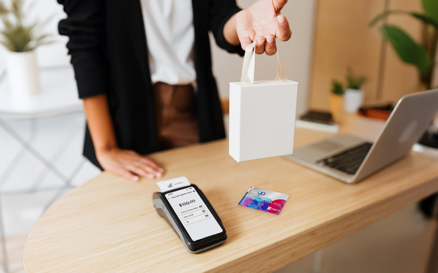 Fiestas 2025 con Tuya: más ahorro, más cuotas y beneficios para usuarios que compran por primera vez