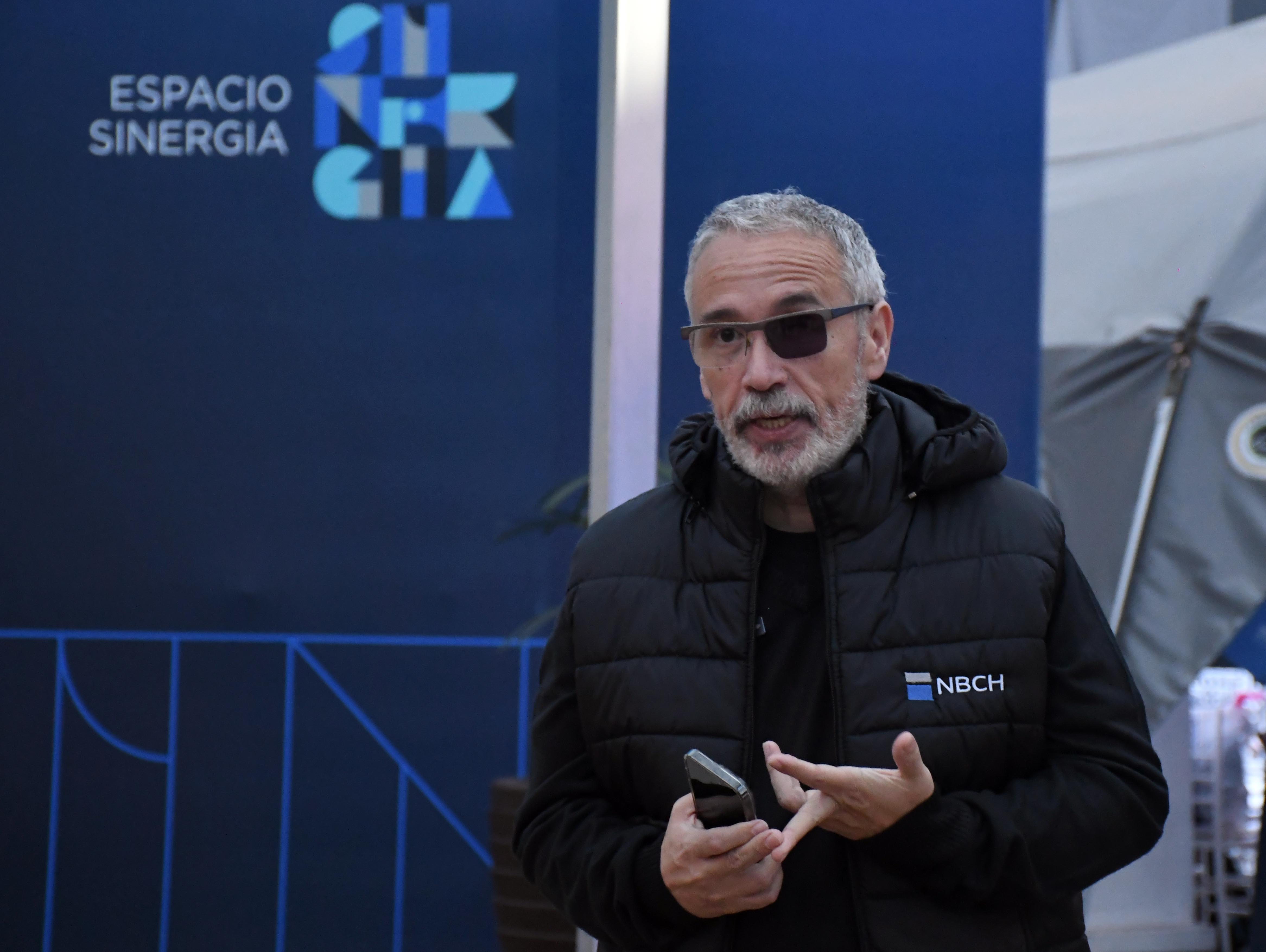 NBCH en la Bienal: “Cómo reconocer estafas digitales”, en una charla con Julio López 